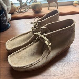 Clarks Wallaston Tan Suede Ankle Boots